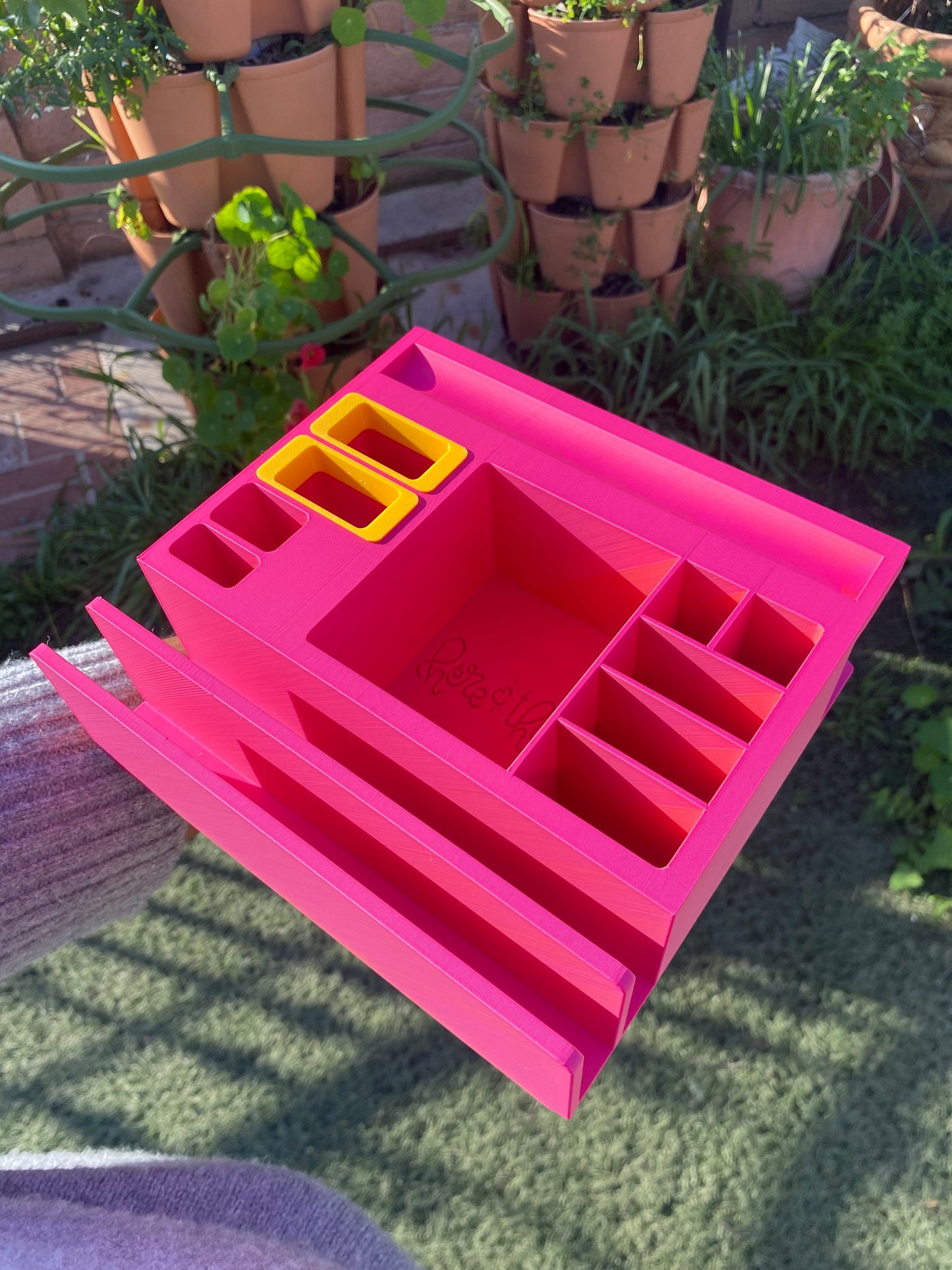 Here & There Sewing Ledge – Grapefruit (Pink/Orange)
